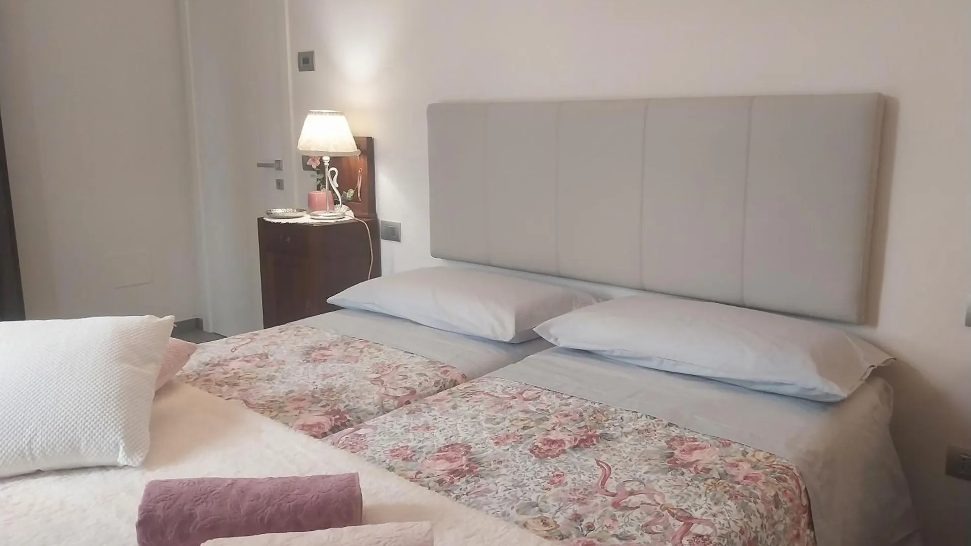 La Casa Di Tommy Villa Cortona 0*,
