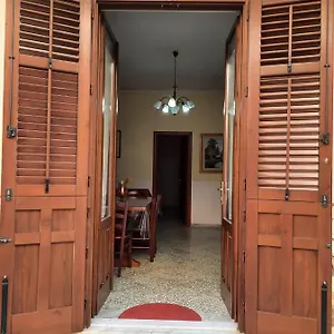 https://casa-della-nonna-casteldaccia.sicilyhotelsitaly.net